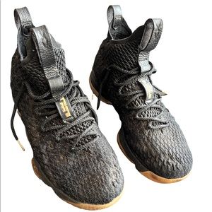 Lebron 15 “Metallic Gold”